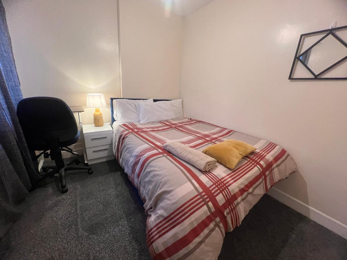 Peaceful Homestay Manchester